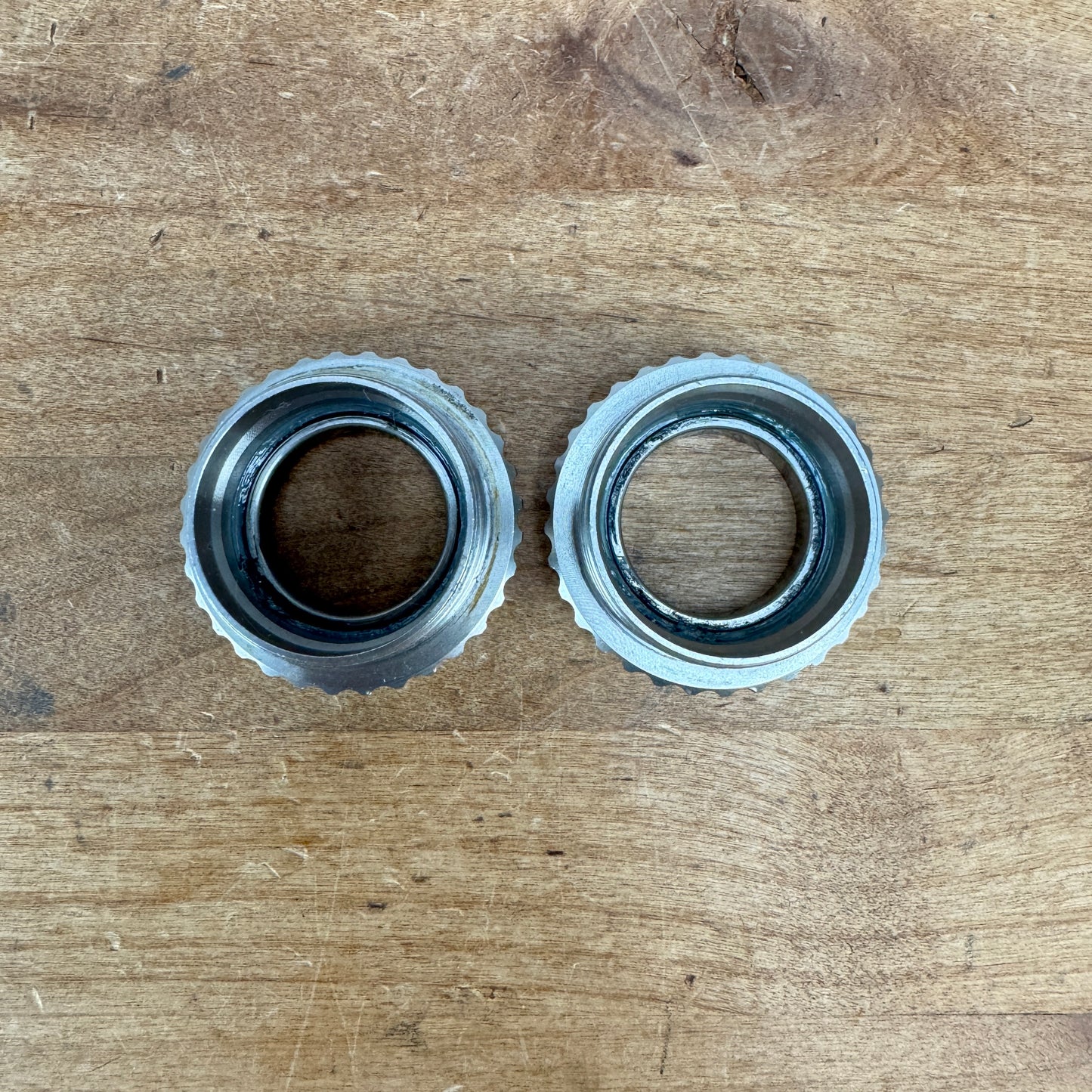 Low Mile! Rotor Track BSA English Threaded Bottom Bracket for 24mm Spindles 110g