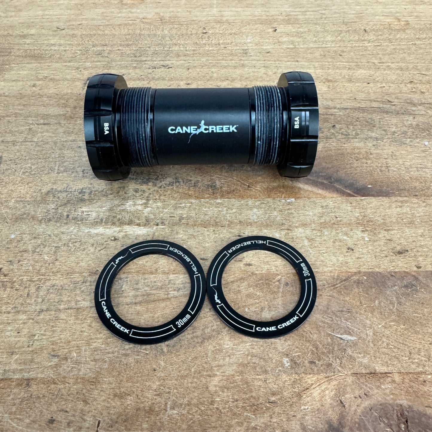Low Mile! Cane Creek Hellbender 70 BSA English for 30mm Spindles Bottom Bracket