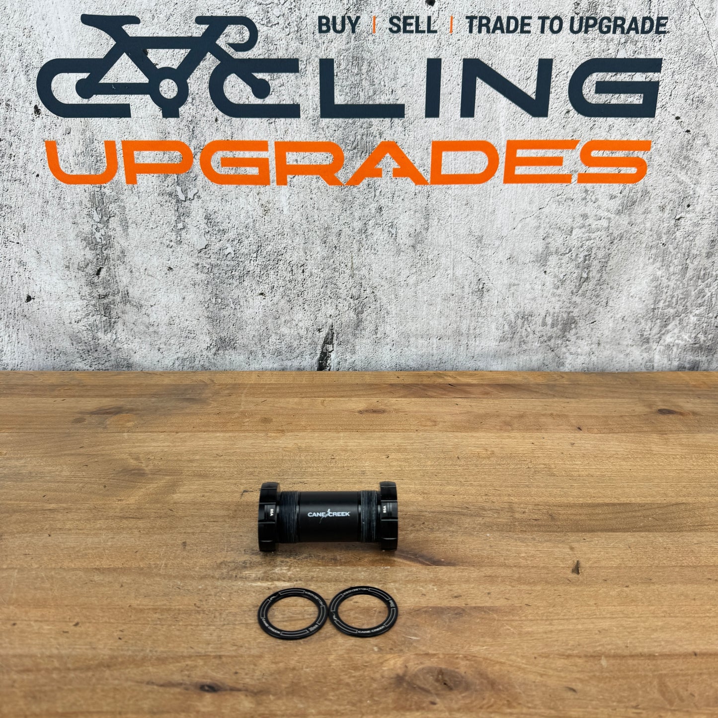 Low Mile! Cane Creek Hellbender 70 BSA English for 30mm Spindles Bottom Bracket