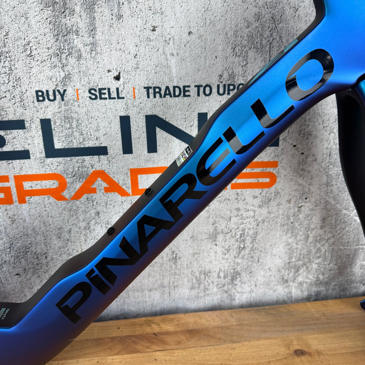 Mint! 2025 Pinarello Dogma F 55cm Carbon Disc Frameset 700c Luxter Blue 1816g