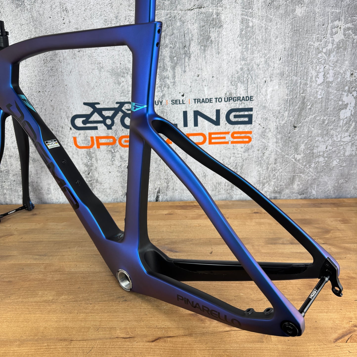 Mint! 2025 Pinarello Dogma F 55cm Carbon Disc Frameset 700c Luxter Blue 1816g
