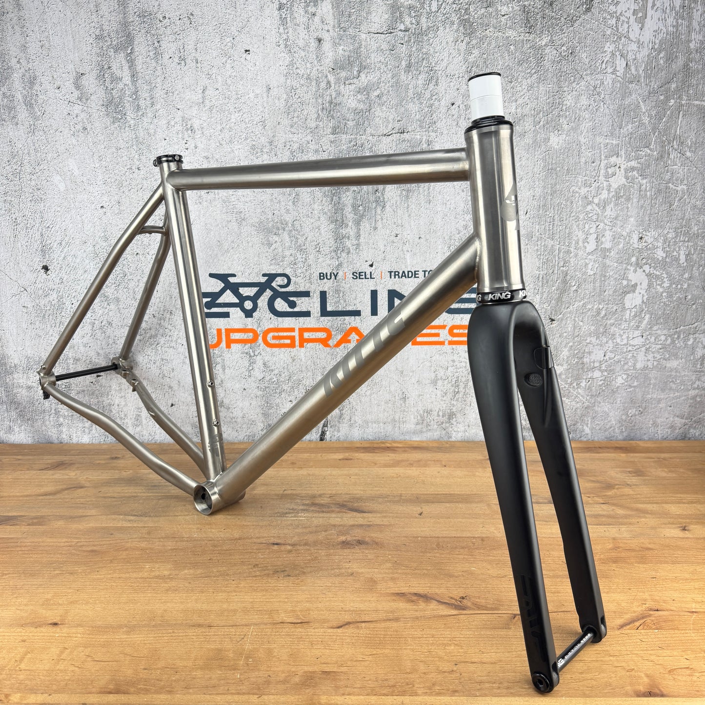 Low Mile! 2024 Ritte SaTyr 56cm Titanium Disc Enve Chris King Frameset 700c 2260g