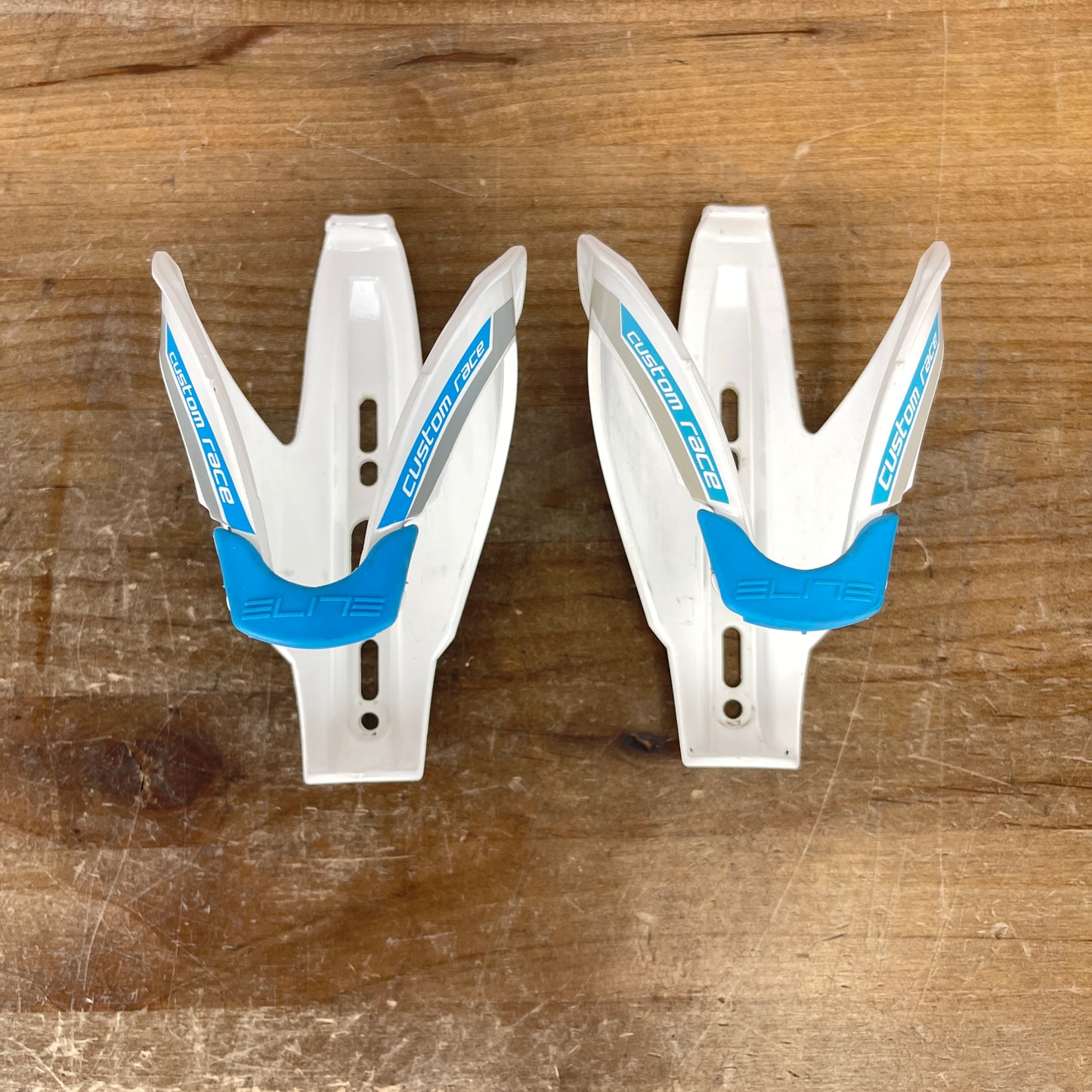 Pair Elite Custom Race Cycling Water Bottle Cages 89g