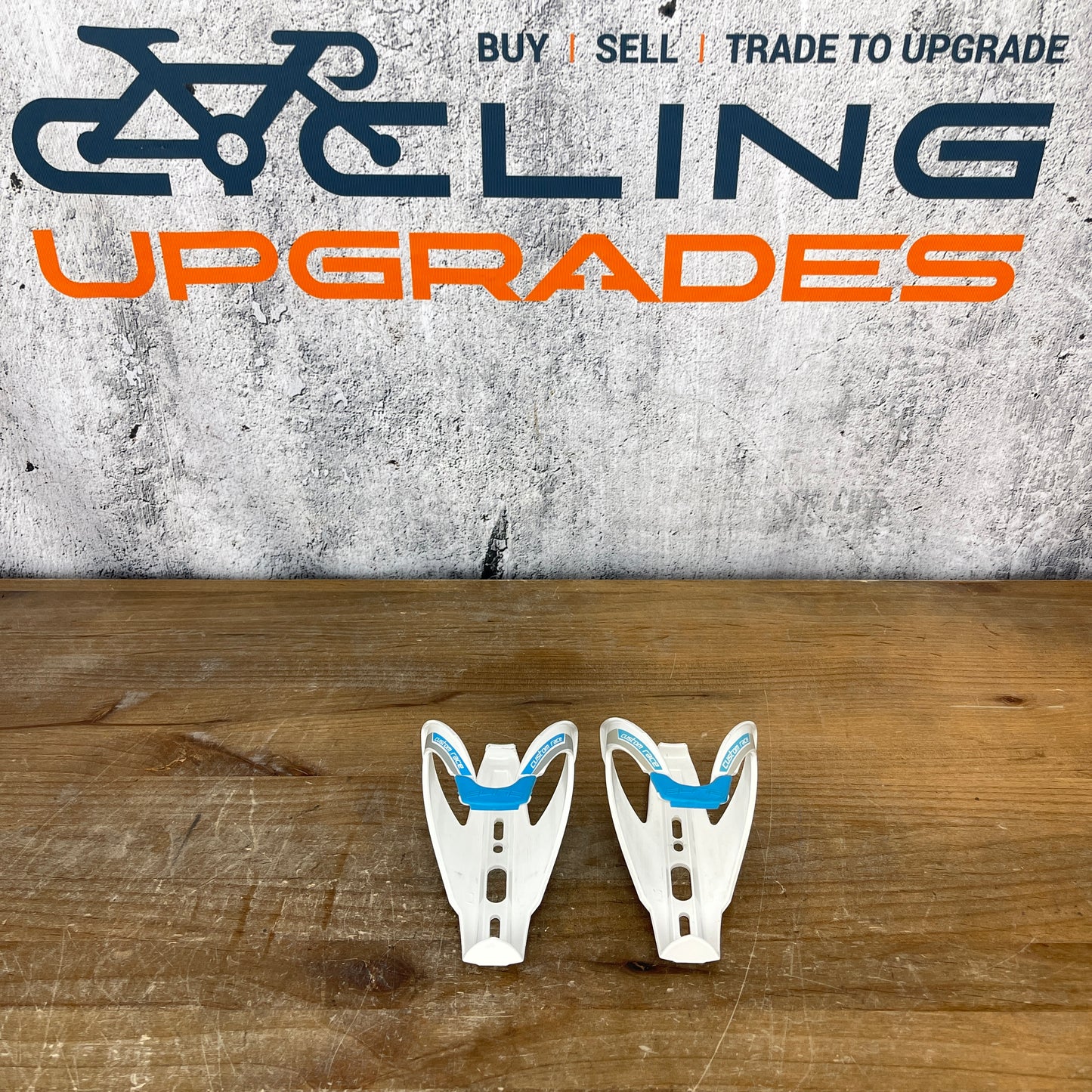 Pair Elite Custom Race Cycling Water Bottle Cages 89g