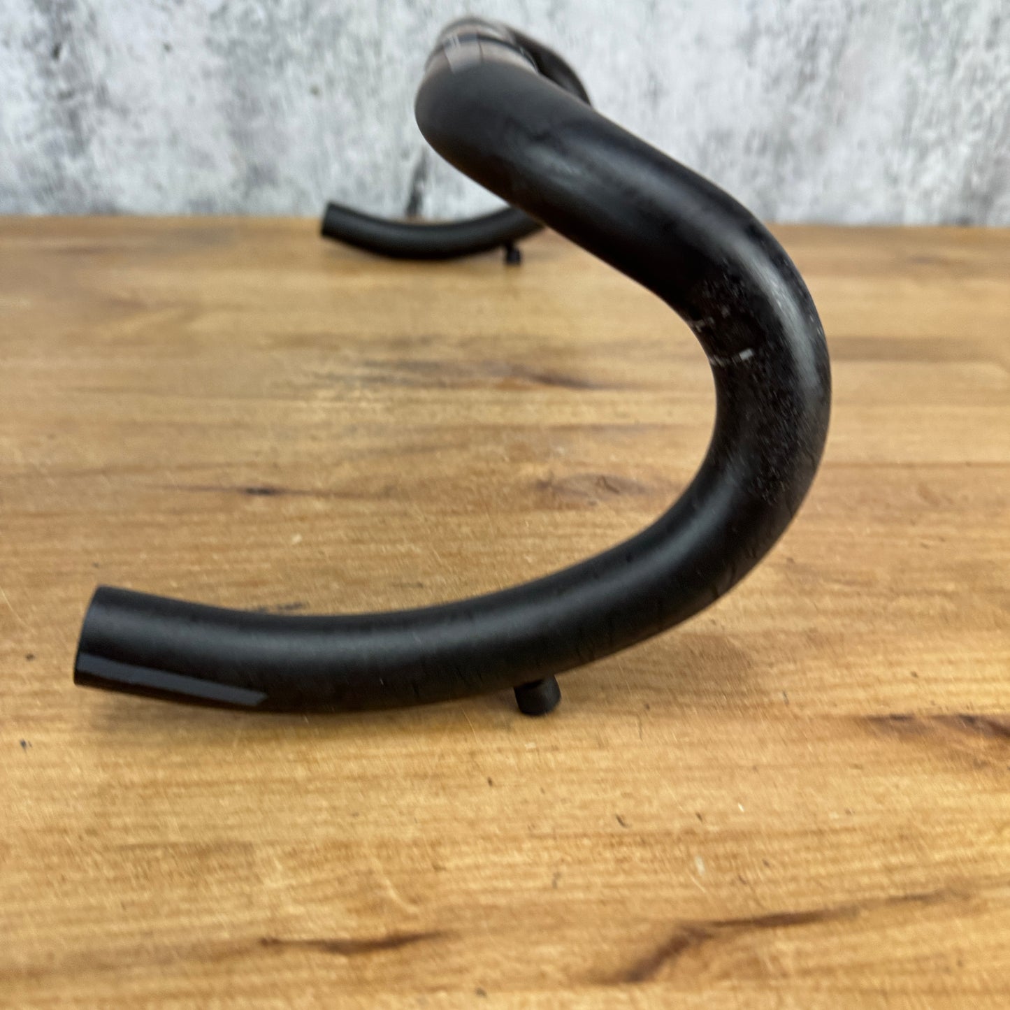 FSA K-Force 44cm (42cm @ Hoods) 31.8mm Internal Routing Carbon Handlebar 210g