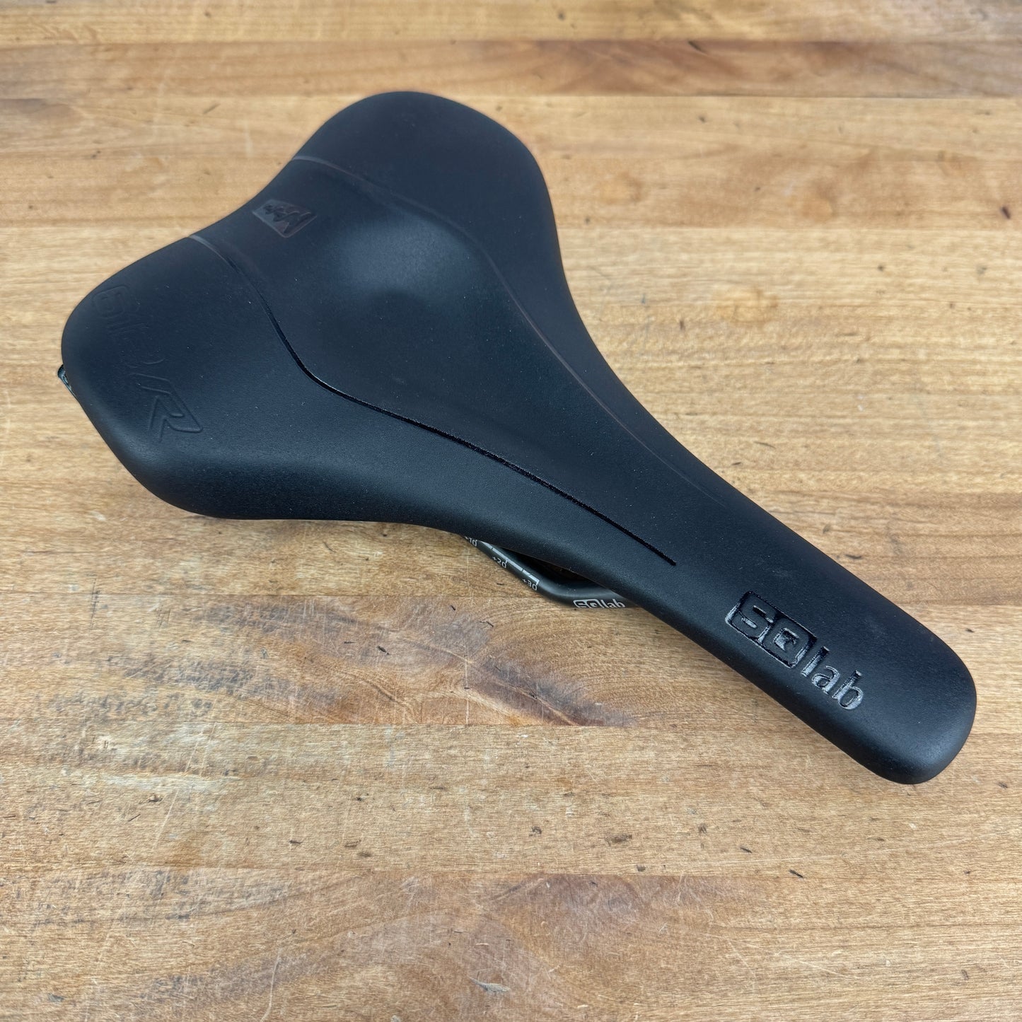 Low Mile! Sqlab 612 Ergowave R 7x9mm Carbon Rails 150mm Bike Saddle 139g
