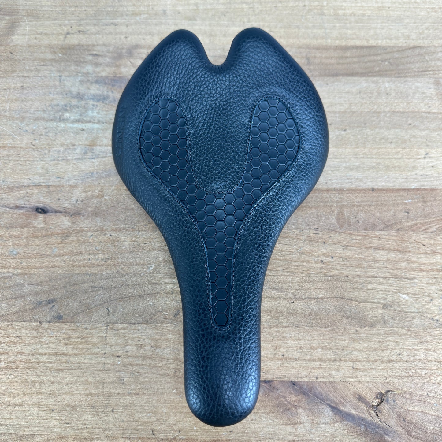 New! Infinity Elite E1X Black Leather 7x7mm Stainless Rails Comfort Bike Saddle