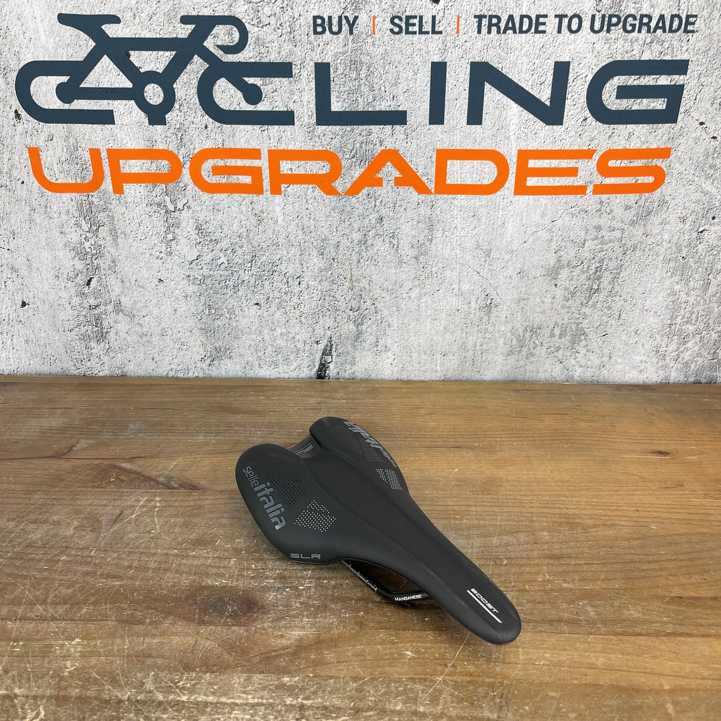 New Takeoff! Selle Italia SLR Boost Superflow 7x7mm Manganese Rails 130mm Saddle