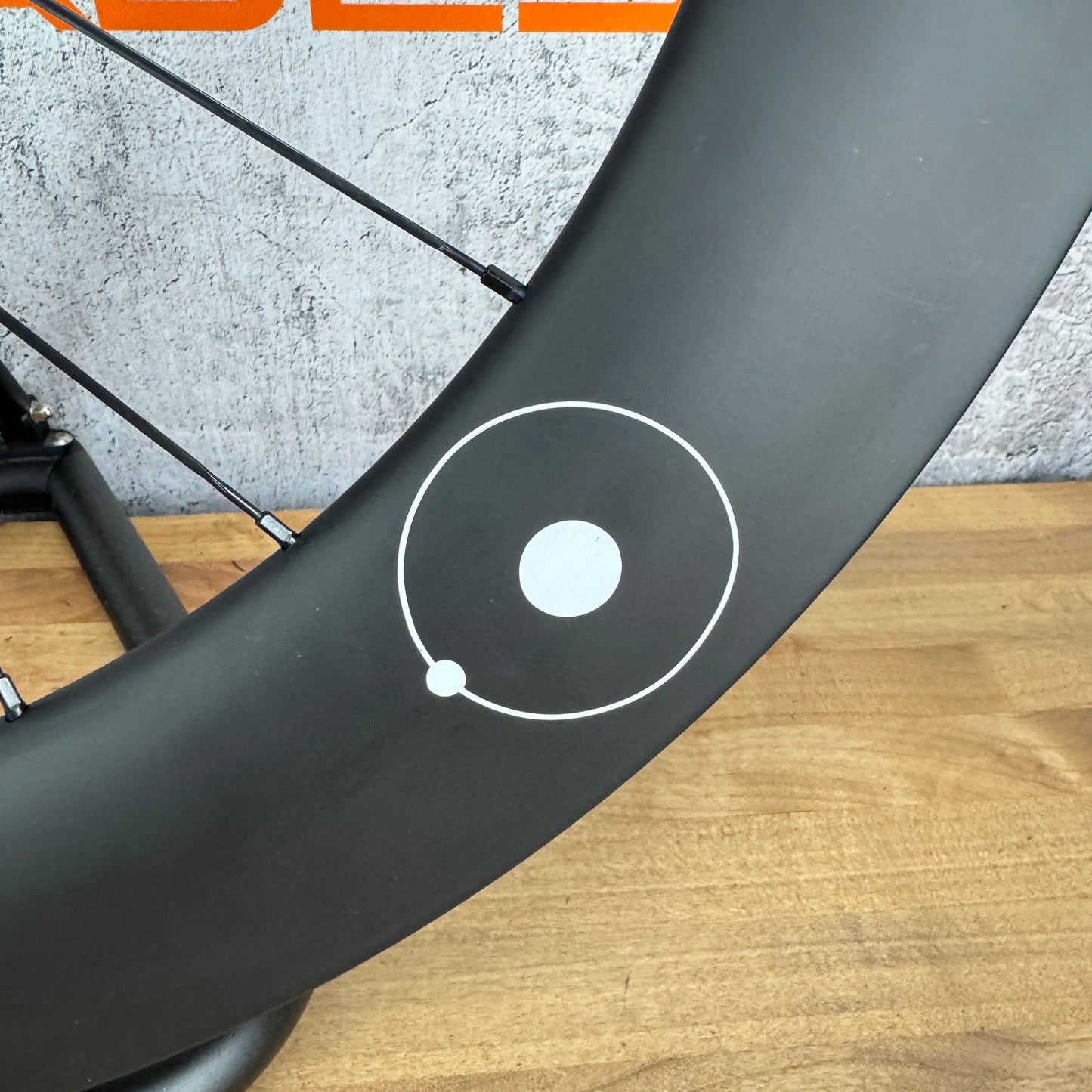 Low Mile! Aerocoach Aeox Zephyr 80mm Carbon Tubeless Disc Rear Wheel 700c 1045g