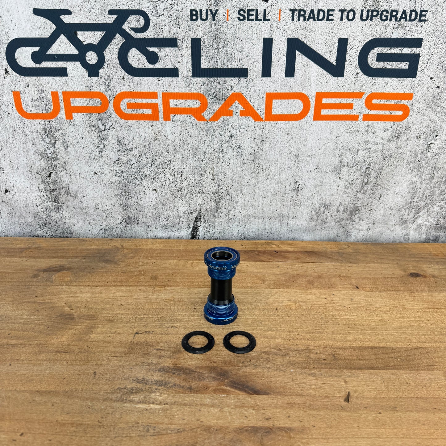 New Takeoff! Wheels Manufacturing BSA Blue Bottom Bracket for Shimano 24mm 94g