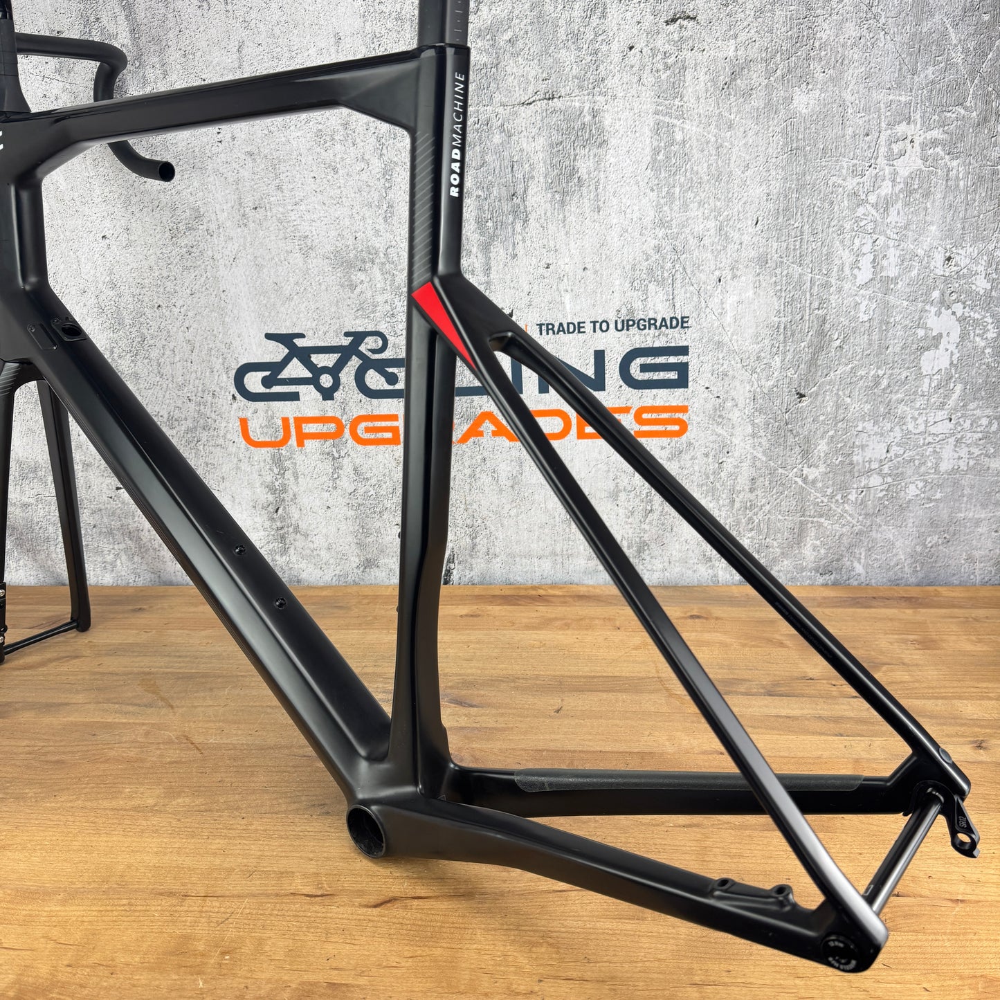 2020 BMC Roadmachine 01 61cm Carbon Disc Brake Frameset 700c 2676g