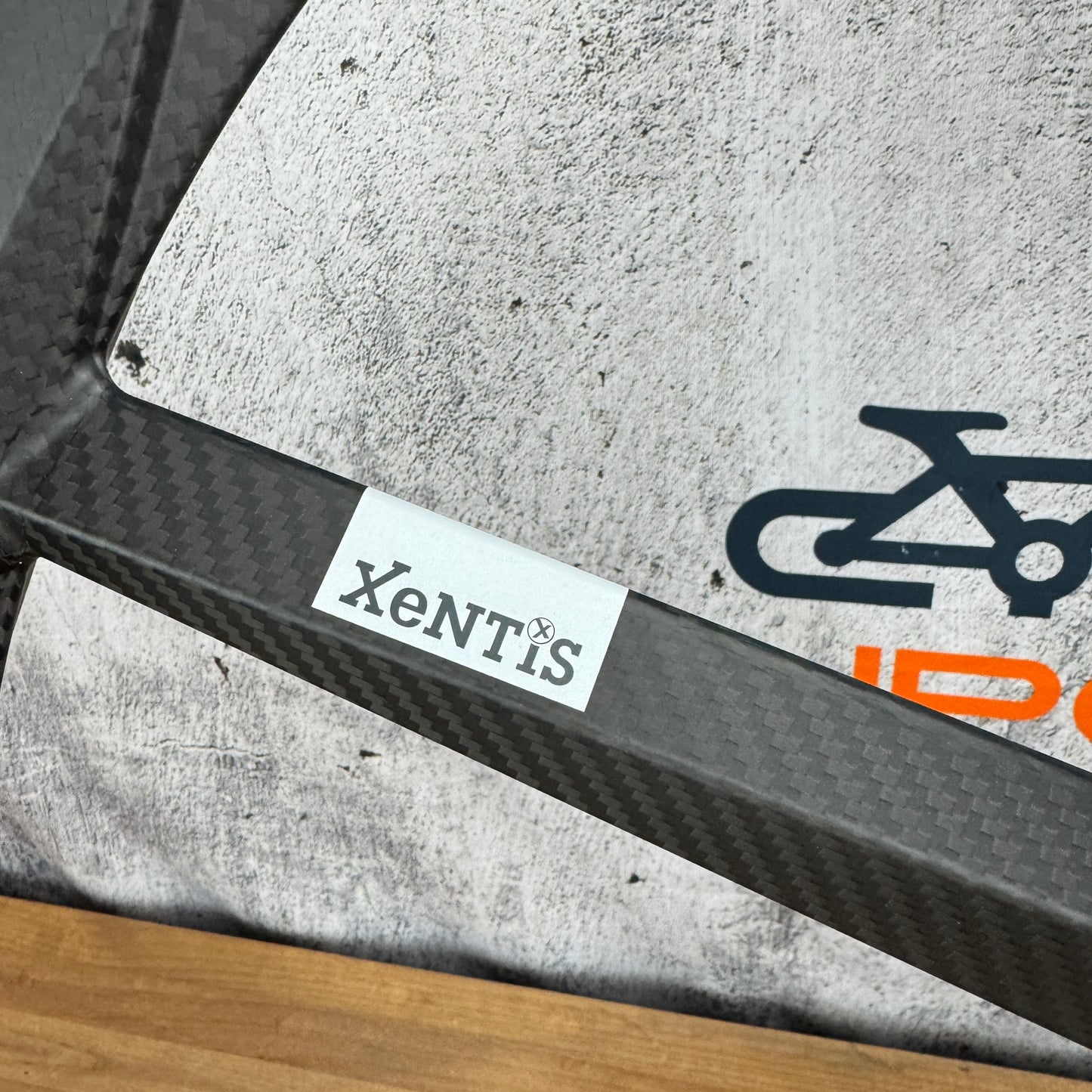 New Takeoff! Xentis High X Carbon Tubeless Disc Brake Wheelset 700c 1444g