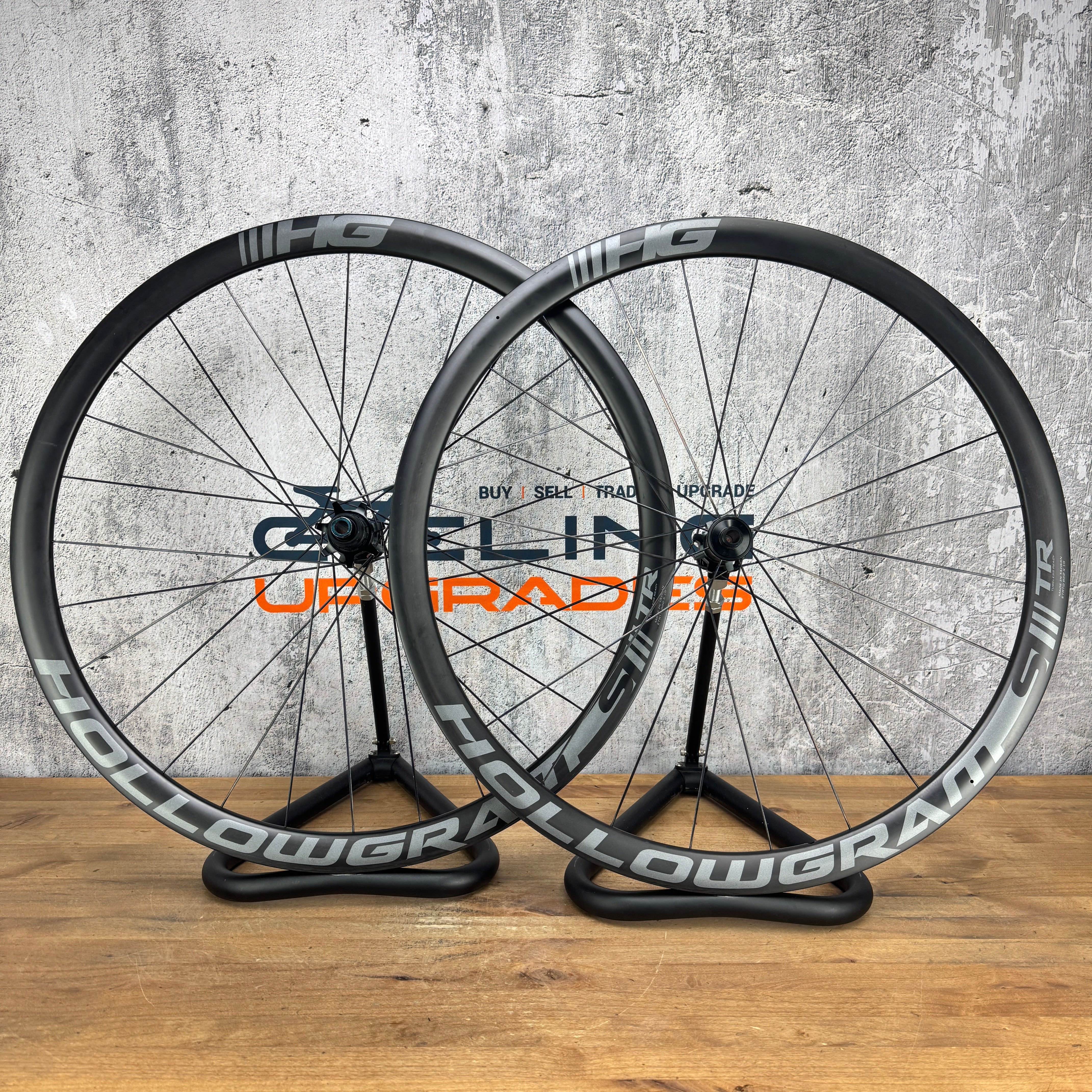 Low Mile! Cannondale HollowGram Si TR Carbon Disc Tubeless