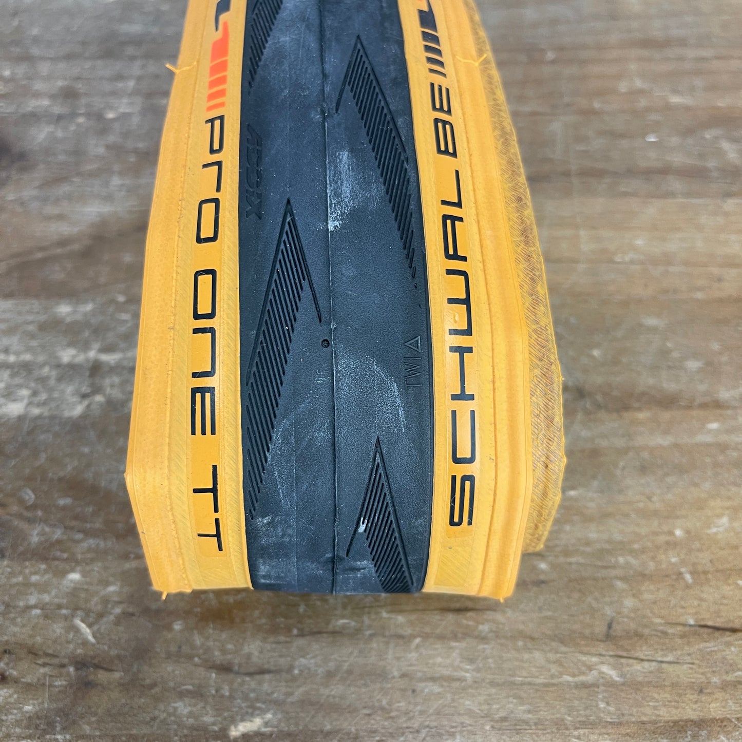 New! Single Schwalbe Pro One TT Classic Skin 700c x 28mm Road Bike Clincher Tire