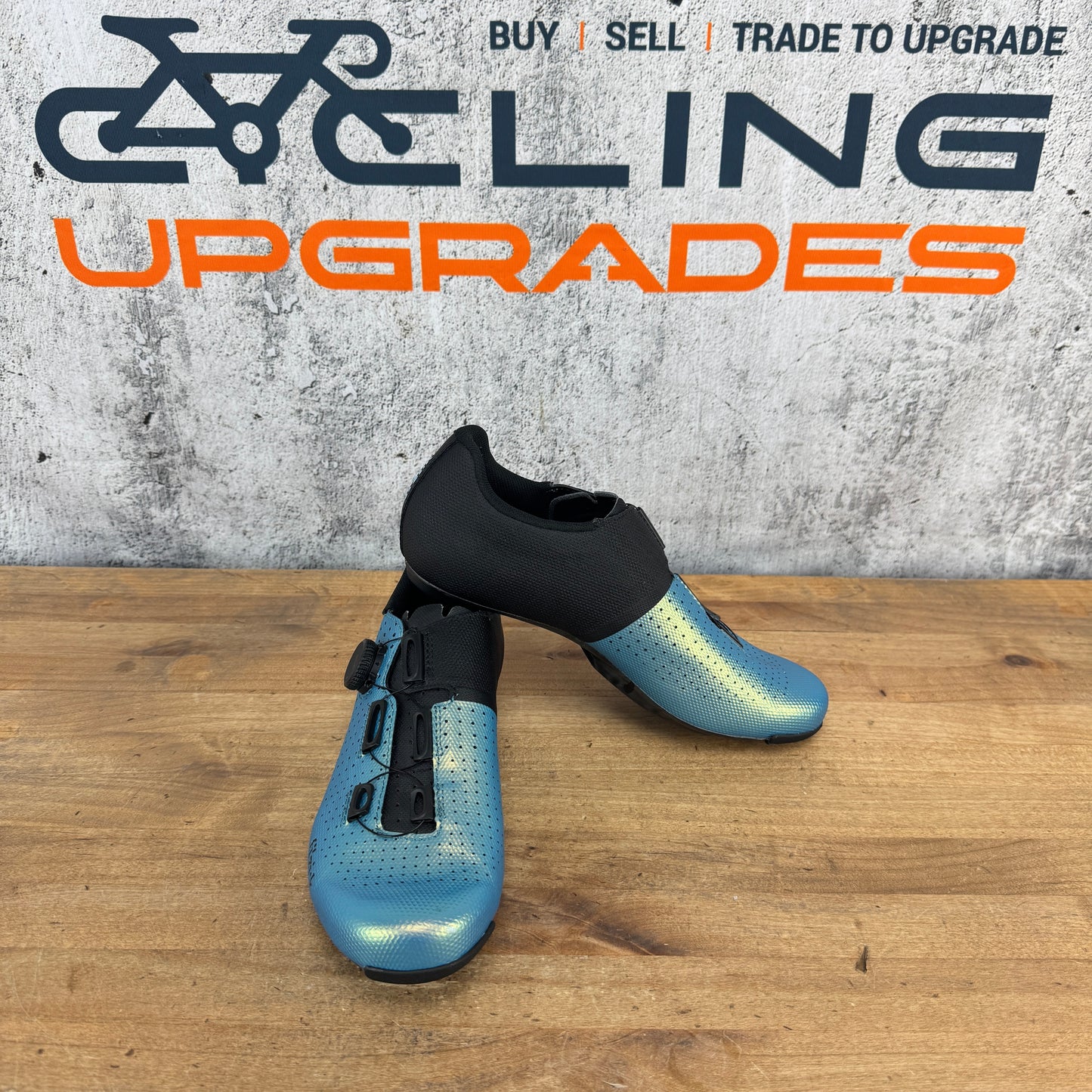 Fizik Tempo Decos Men's 40 EU Iridiscent Blue Carbon BOA 3-Bolt Cycling Shoes