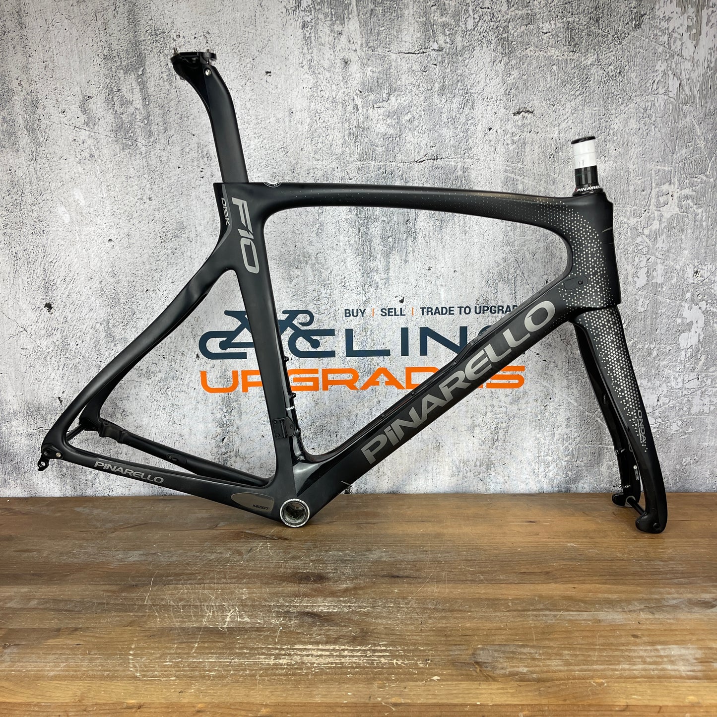 2018 Pinarello Dogma F10 57.5cm Brake Carbon Road Bike Disk Frameset 700c 2044g