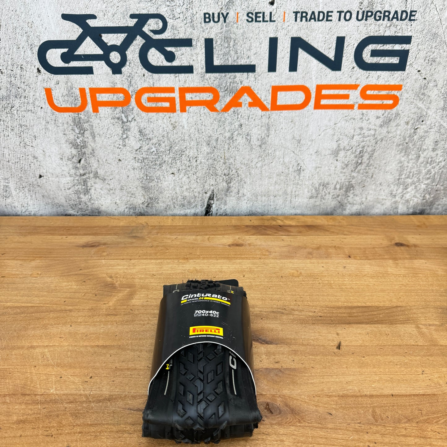 New! Single Pirelli Cinturato Gravel M 700c x 40mm Black Tubeless Gravel Tire