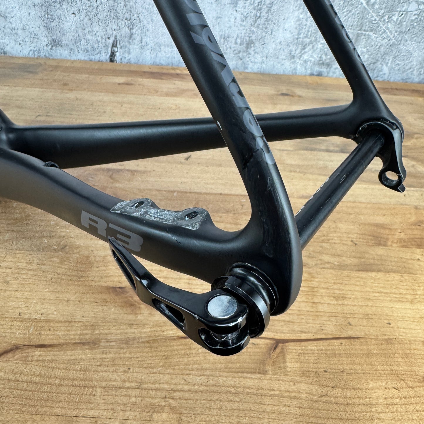 2018 Cervelo R3 56cm Carbon Road Bike Disc Brake Frameset 700c 1733g