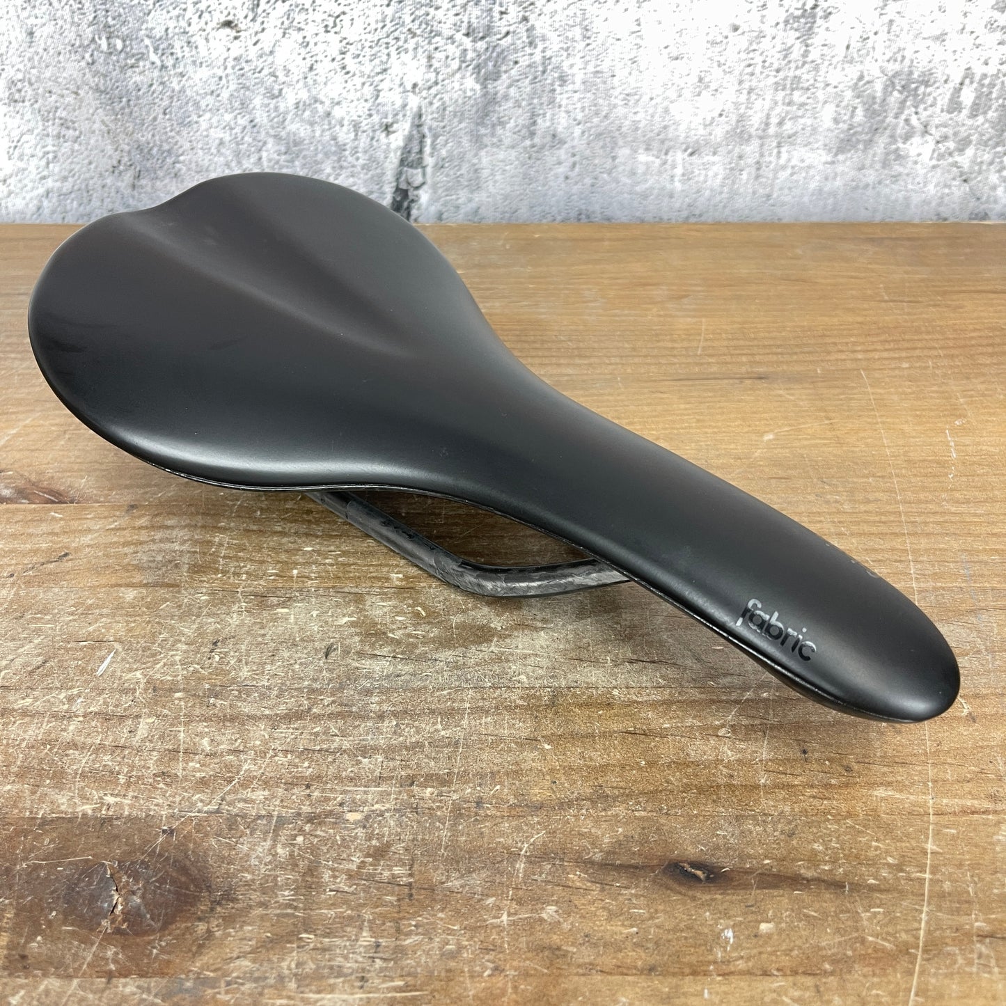 Fabric Scoop Ultimate Flat 142mm Carbon Rails Road Bike Saddle 185g