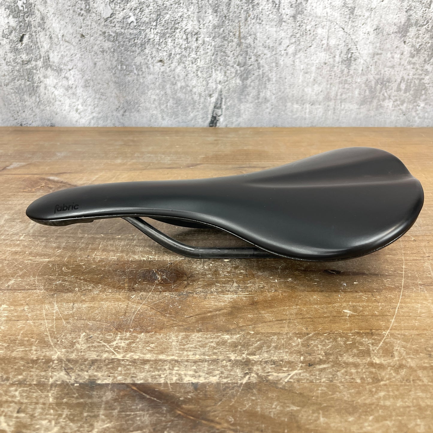 Fabric Scoop Ultimate Flat 142mm Carbon Rails Road Bike Saddle 185g
