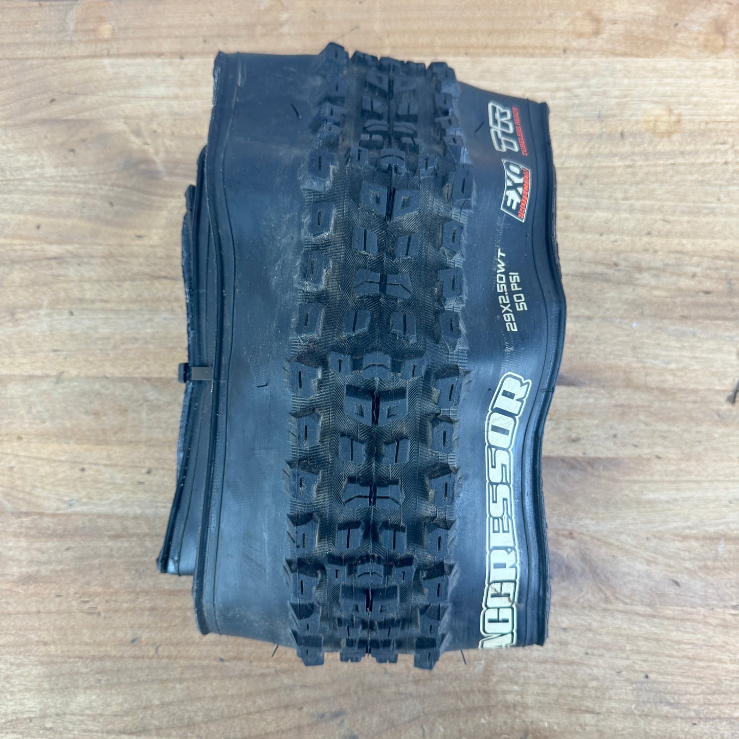 Light Wear! Maxxis Aggressor EXO 29" x 2.5" Single MTB Tubeless Tire 1150g