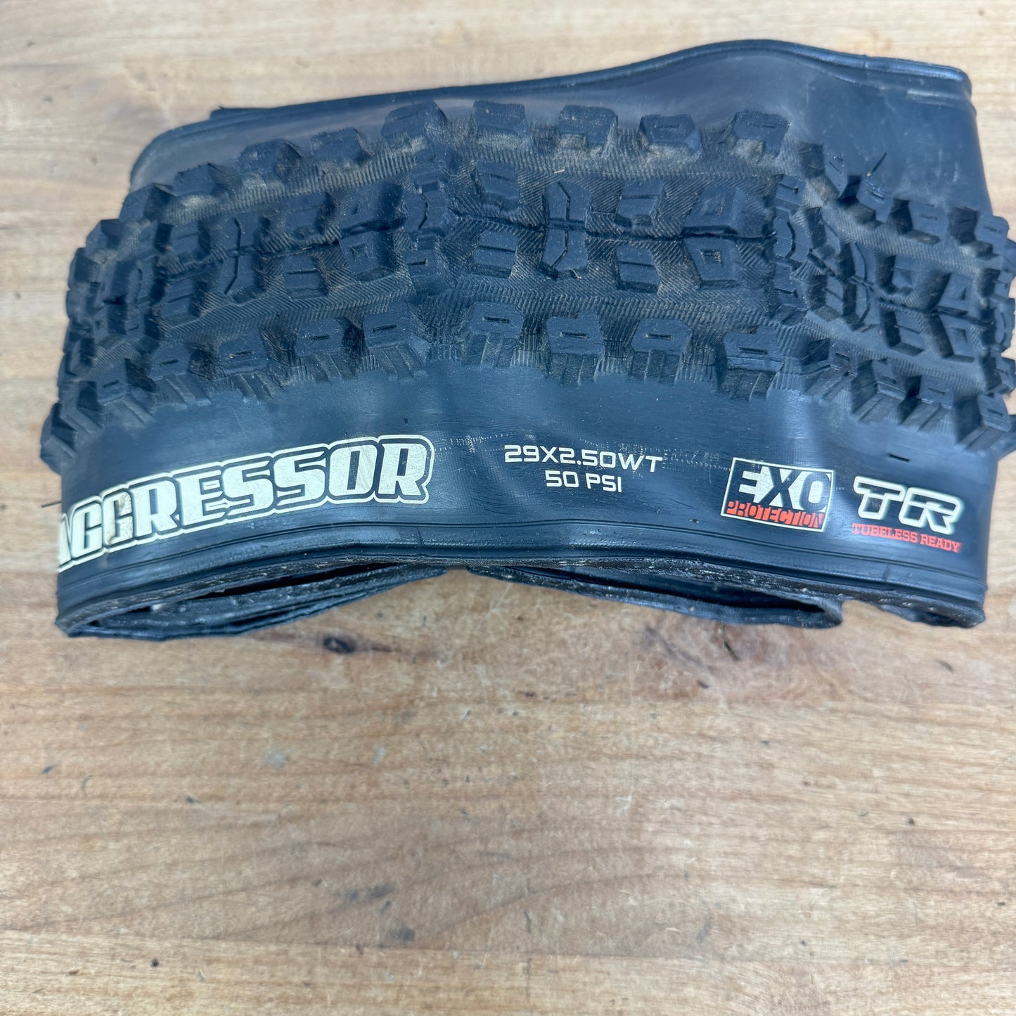 Light Wear! Maxxis Aggressor EXO 29" x 2.5" Single MTB Tubeless Tire 1150g