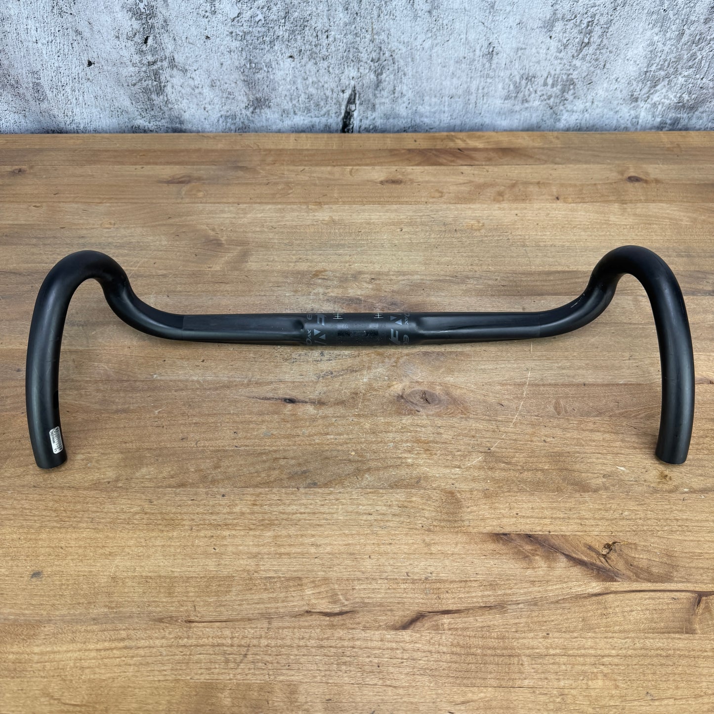 Easton EC70 AX Carbon 44/51cm Flared 31.8mm Carbon Bike Handlebar 225g