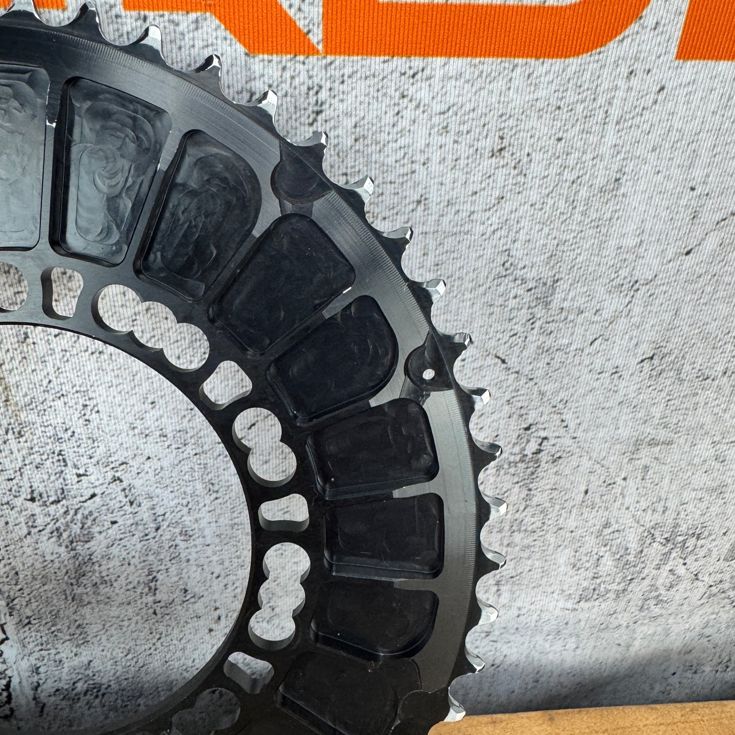 Rotor Q-Rings Oval 52t 110BCD 11-Speed Bike Outer Chainring 140g