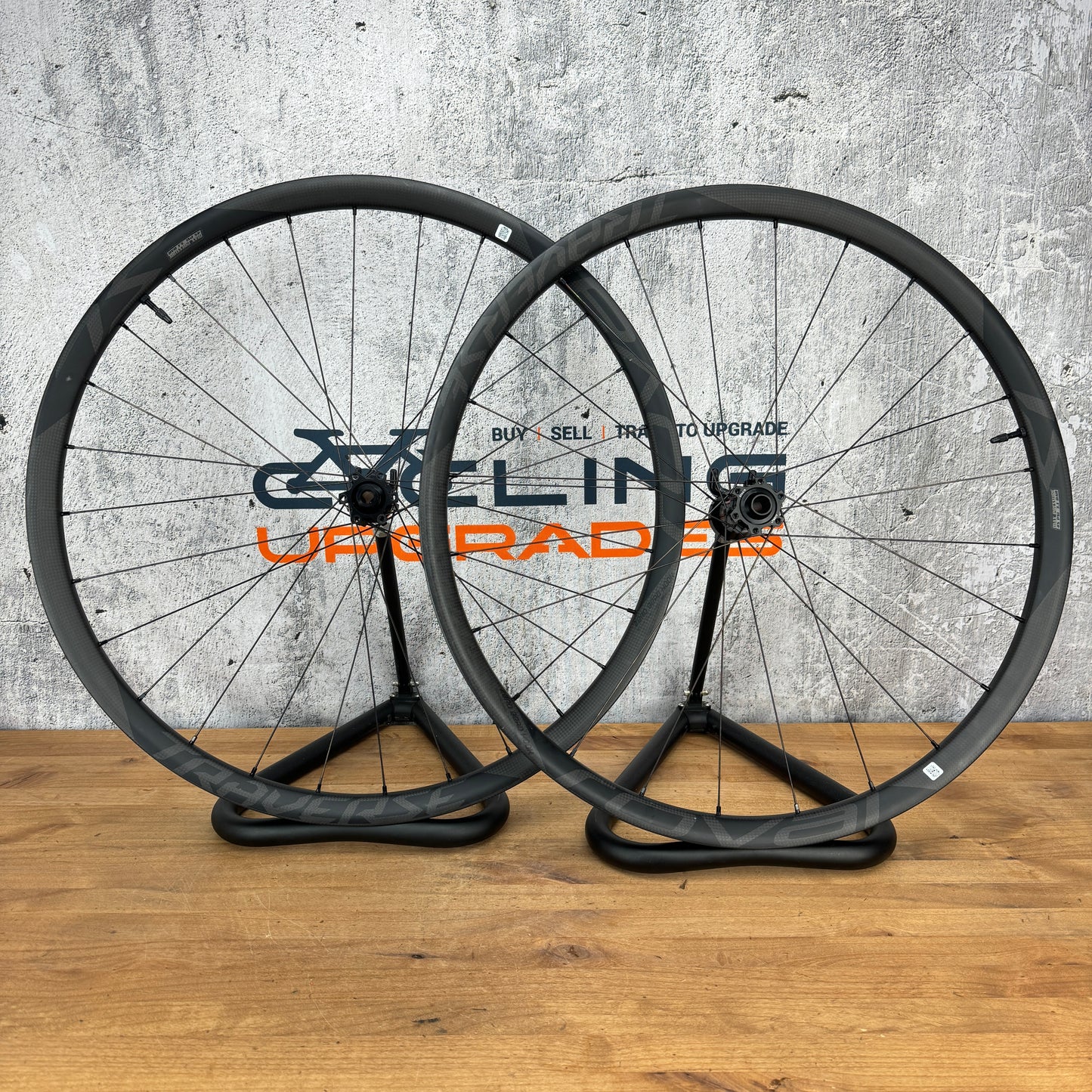 Low Mile! Roval Traverse 27.5" MTB 6-Bolt Carbon Wheelset 1560g 30i Non-Boost