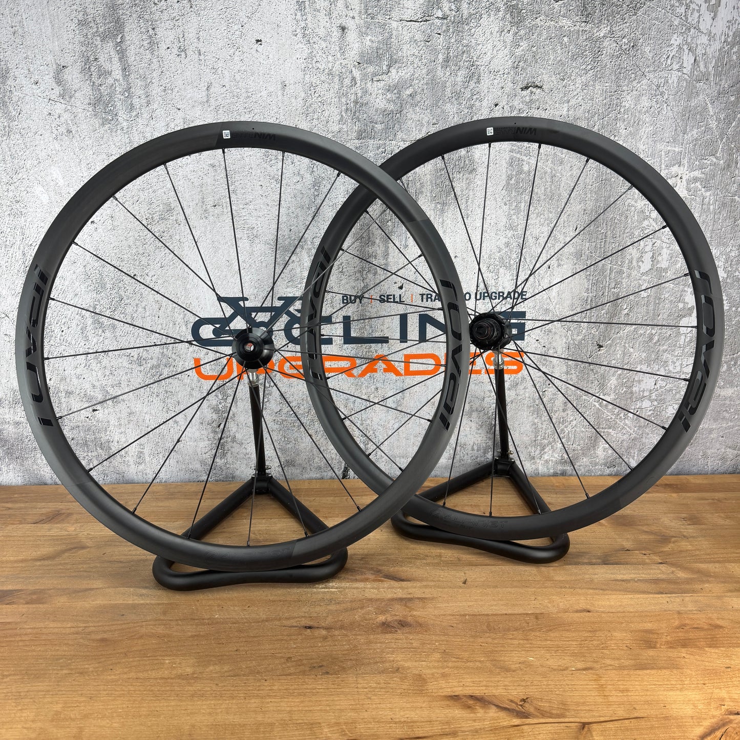New Takeoff! Roval Alpinist CLX Carbon Clincher Disc Wheelset 700c 1252g