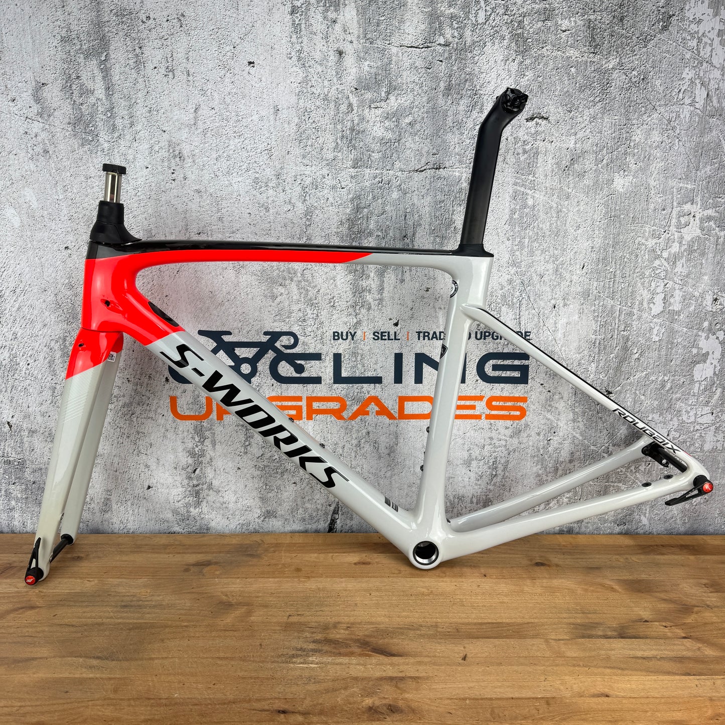 2020 Specialized S-Works Roubaix 54cm Carbon Disc Frameset 700c Future Shock