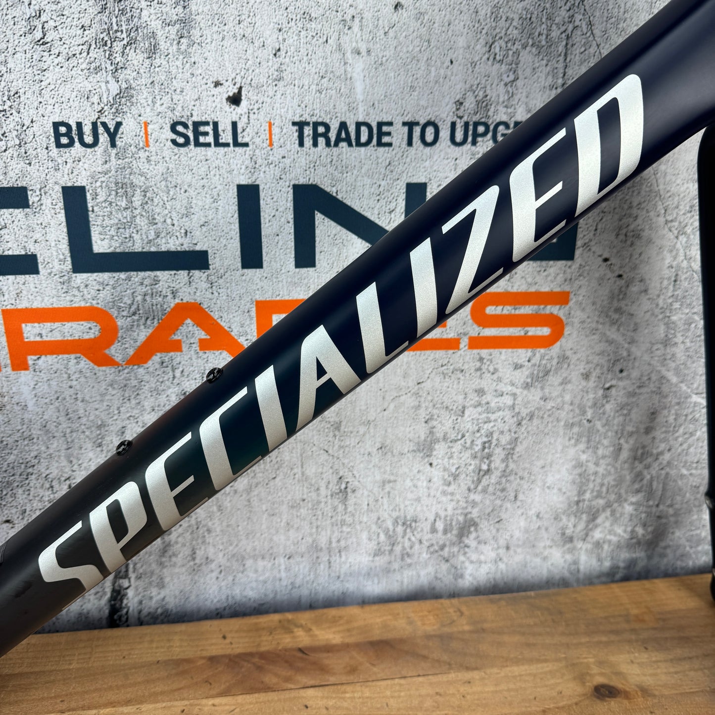 Low Mile! 2022 Specialized Tarmac SL7 56cm Carbon Disc Frameset 700c 1938g
