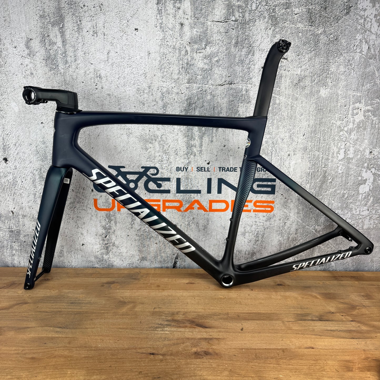 Low Mile! 2022 Specialized Tarmac SL7 56cm Carbon Disc Frameset 700c 1938g