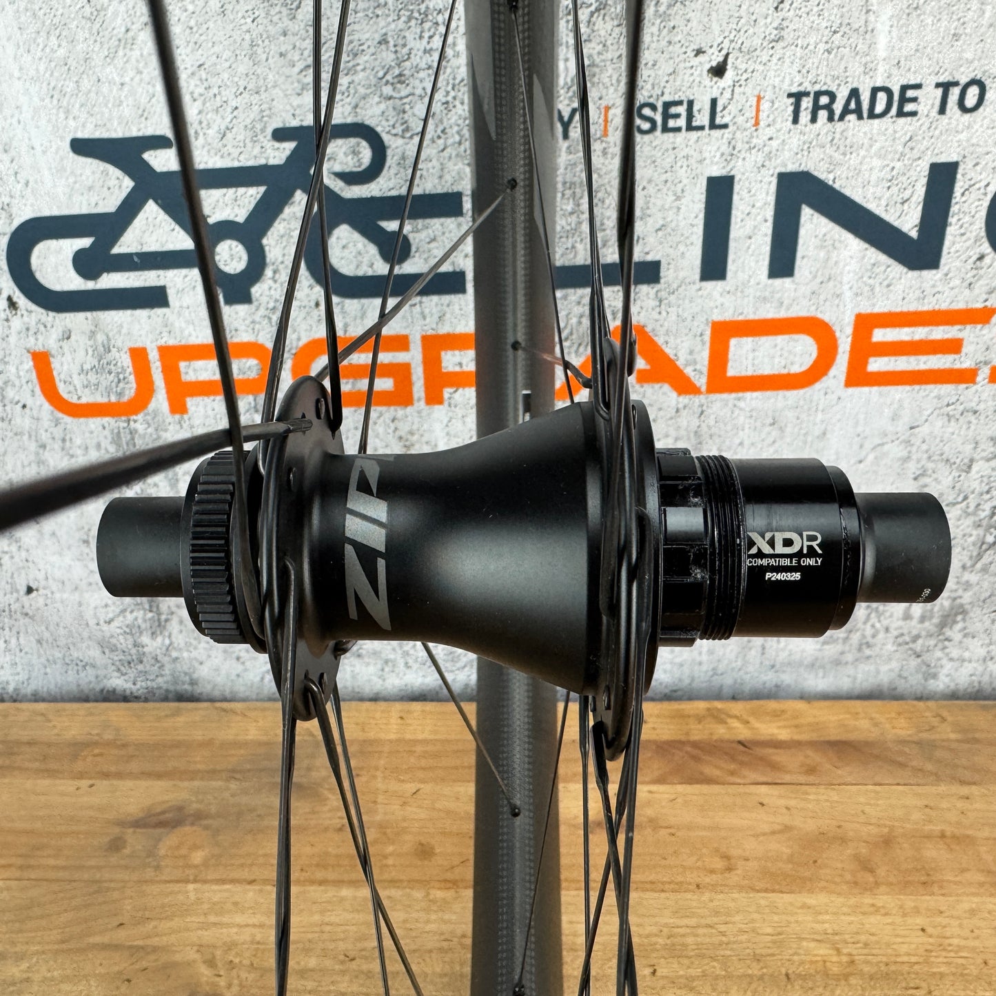Low Mile! Zipp 303 XPLR SW Carbon Tubeless Gravel Disc Wheelset 700c 1448g
