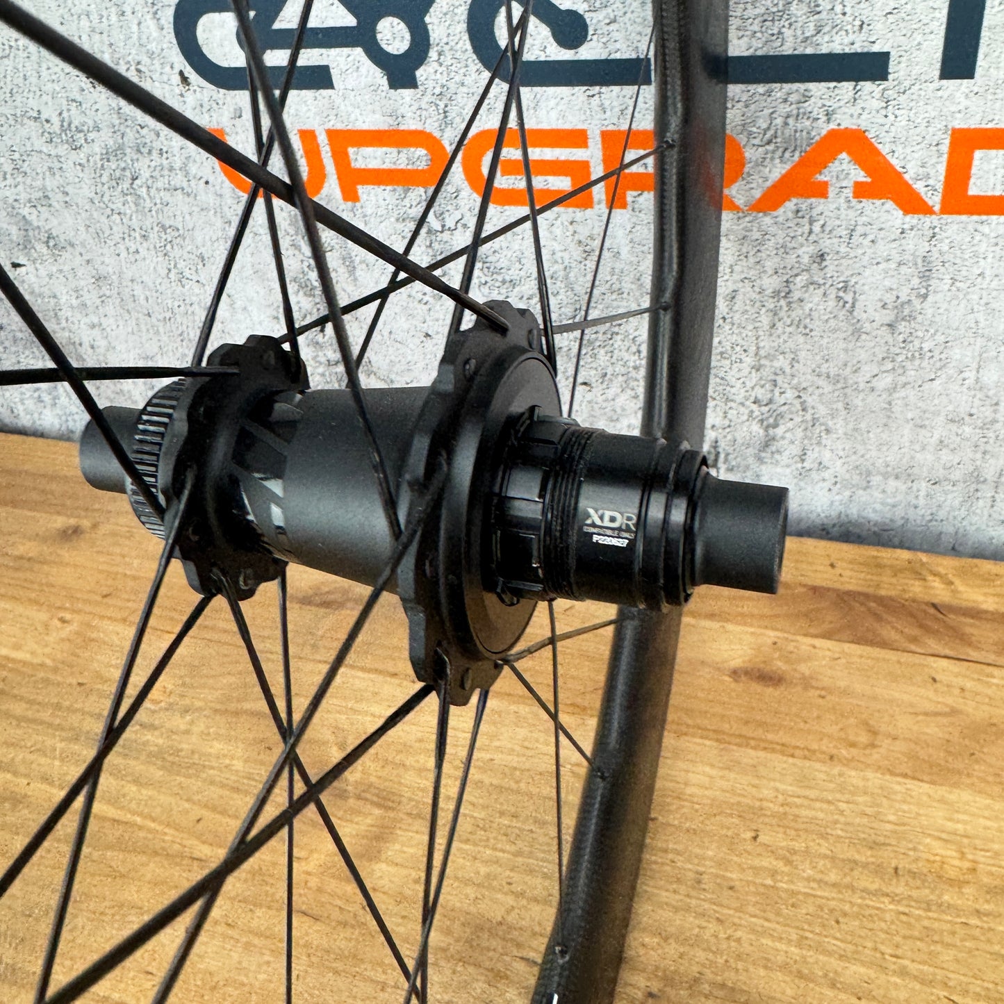Low Mile! Zipp 454 NSW Carbon Hookless Tubeless Disc Brake Rear Wheel 700c 756g