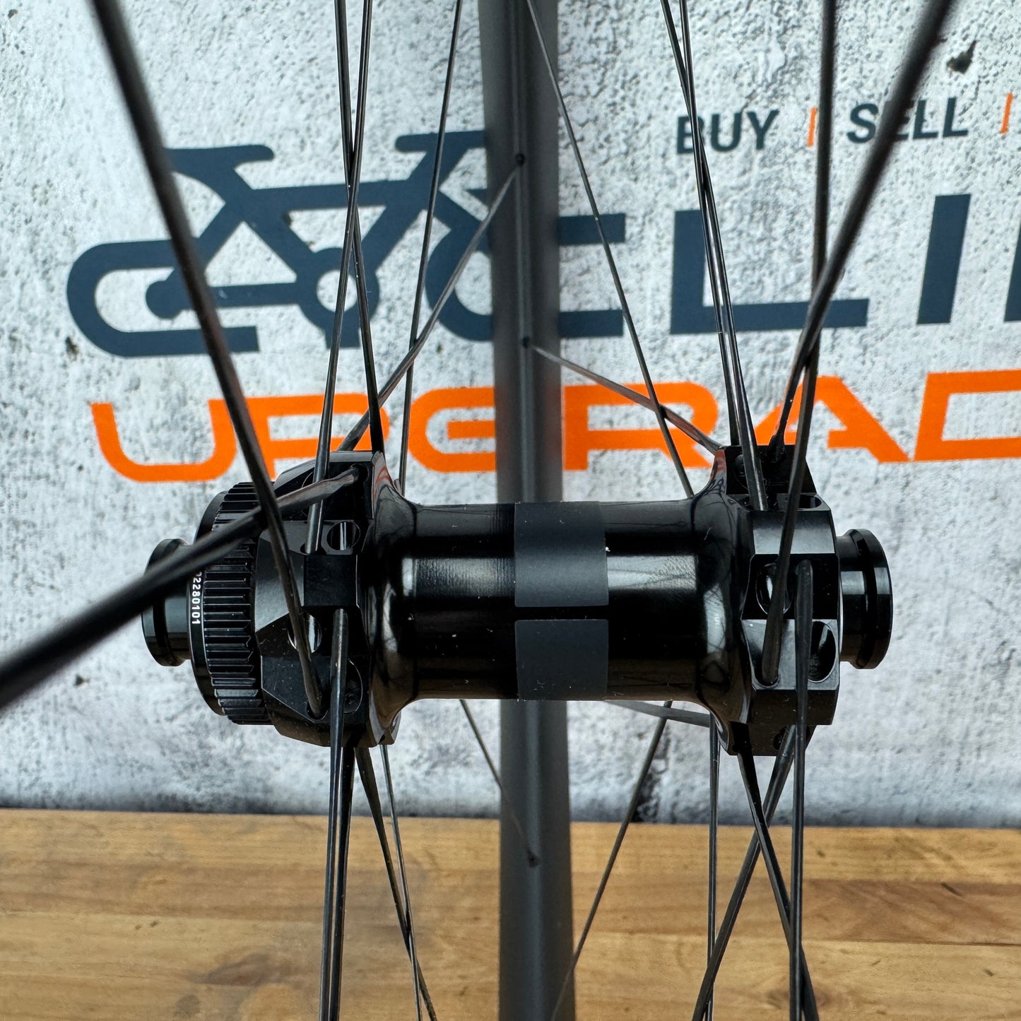 Ridden Once! Bontrager Aeolus Pro 51 Carbon Tubeless Disc Wheelset 700c 1767g