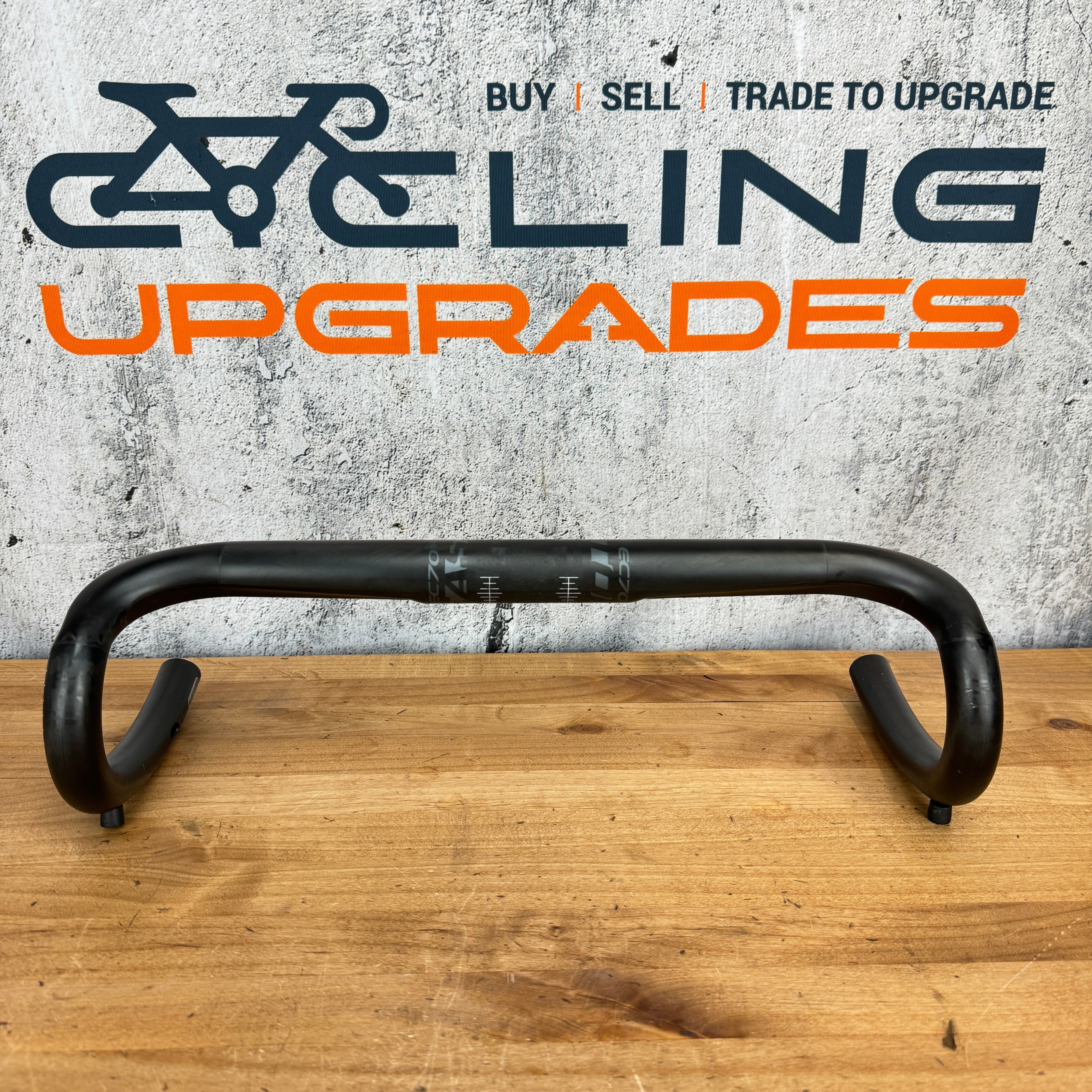 Easton EC70 SL 42cm Black Carbon Road Bike Handlebar 210g Di2 –