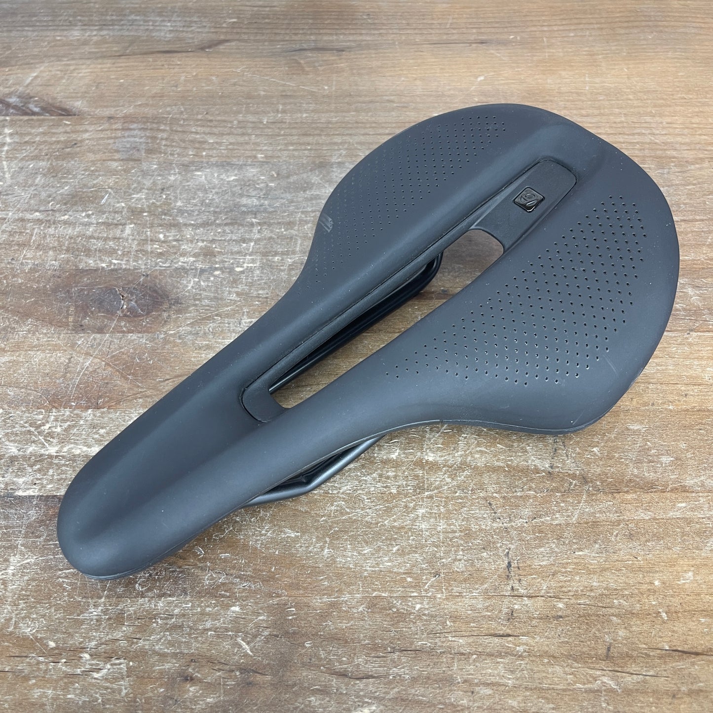 Bontrager Verse Elite 7x7mm Alloy Rails 155mm Road Bike Saddle 252g