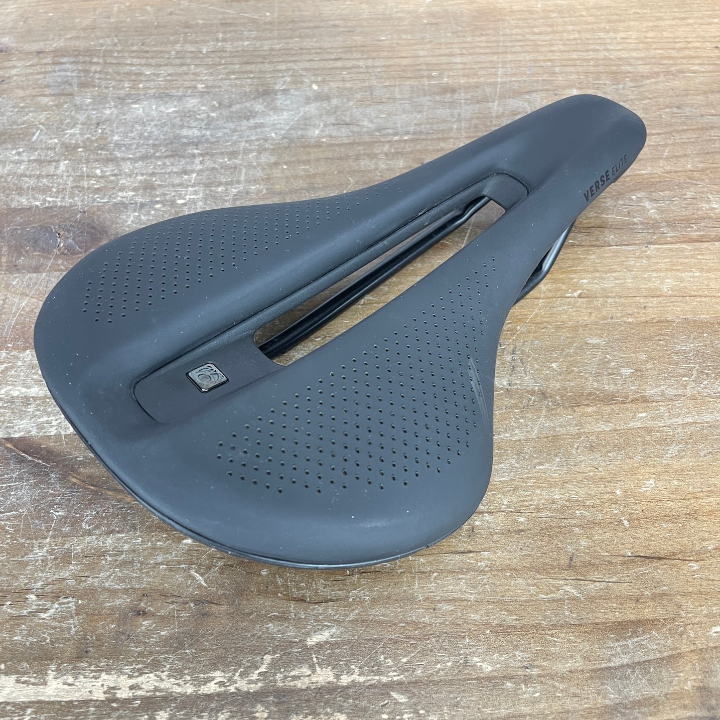 Bontrager Verse Elite 7x7mm Alloy Rails 155mm Road Bike Saddle 252g