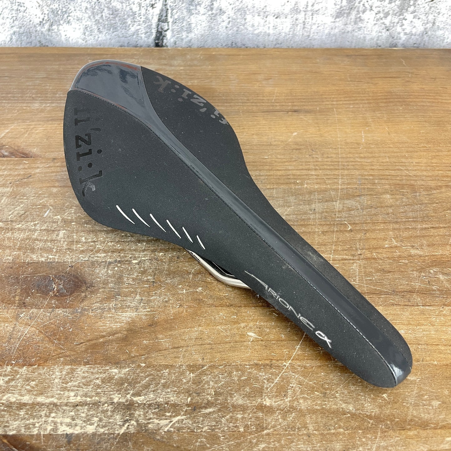 Fizik Arione CX 7x7mm Kium Rails 130mm Bike Saddle 219g