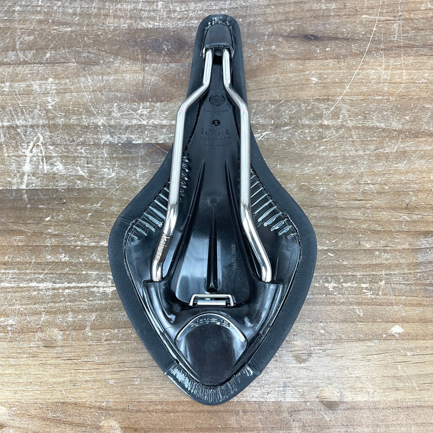 Fizik Arione CX 7x7mm Kium Rails 130mm Bike Saddle 219g