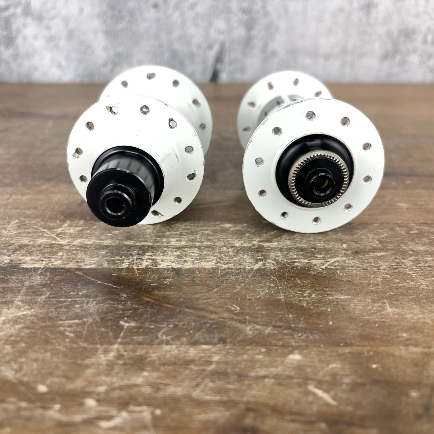 DT Swiss 180 Carbon Ceramic 24/20h 100/130mm Rim Brake Quick Release Hub