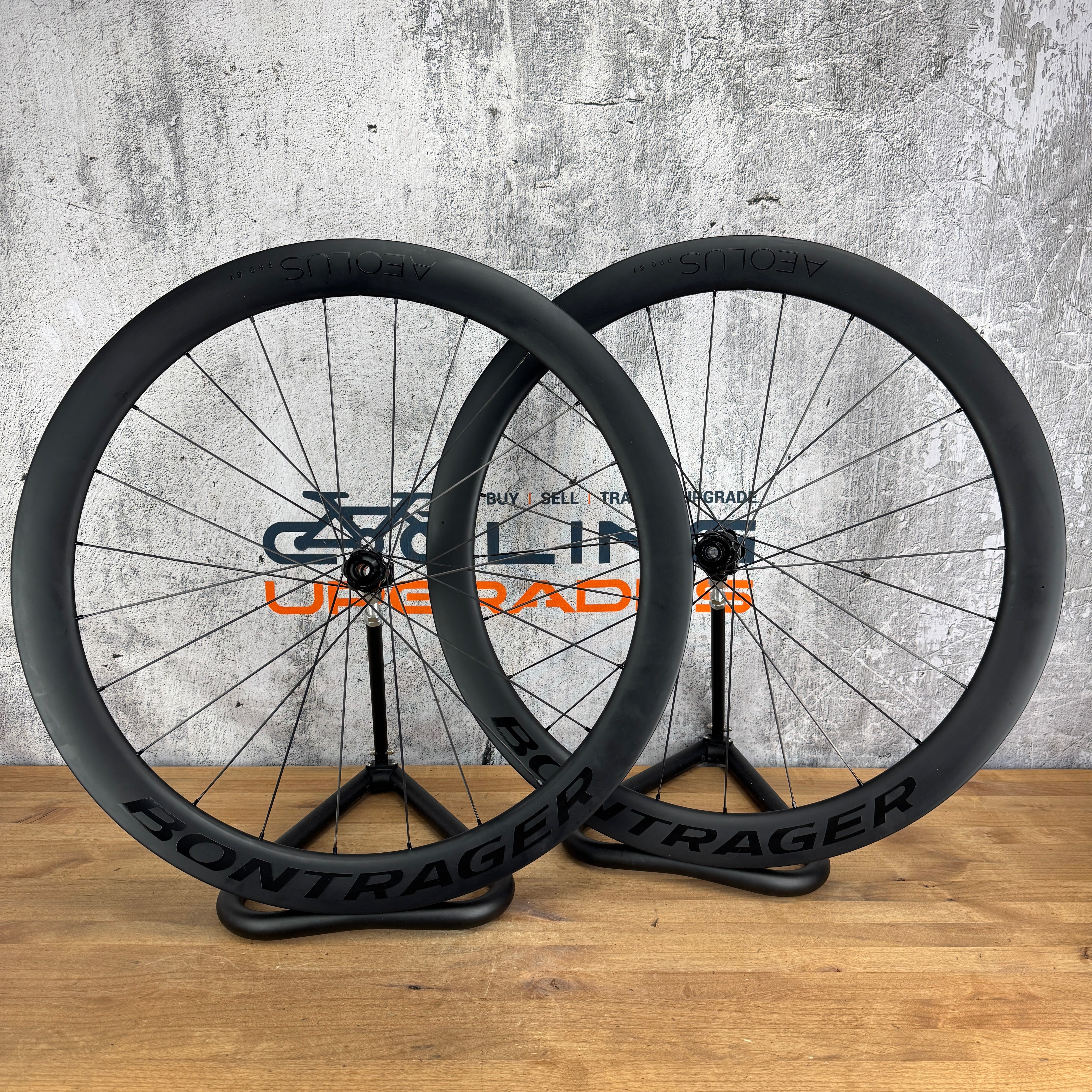 Carbon Wheels Bontrager Aeolus Pro Tubeless Ready Light Use