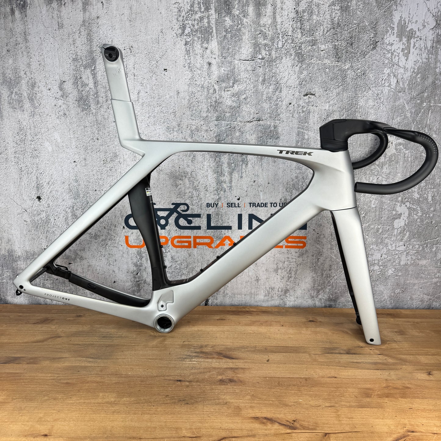 2023 Trek Madone SLR Gen 7 58cm Carbon Disc Frameset 700c Quicksilver 2403g