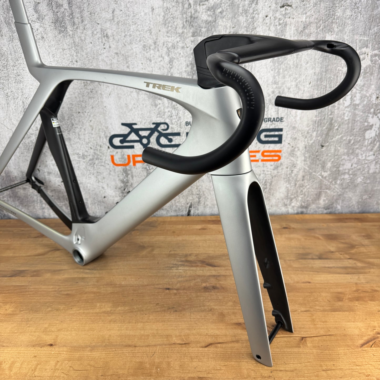 2023 Trek Madone SLR Gen 7 58cm Carbon Disc Frameset 700c Quicksilver 2403g
