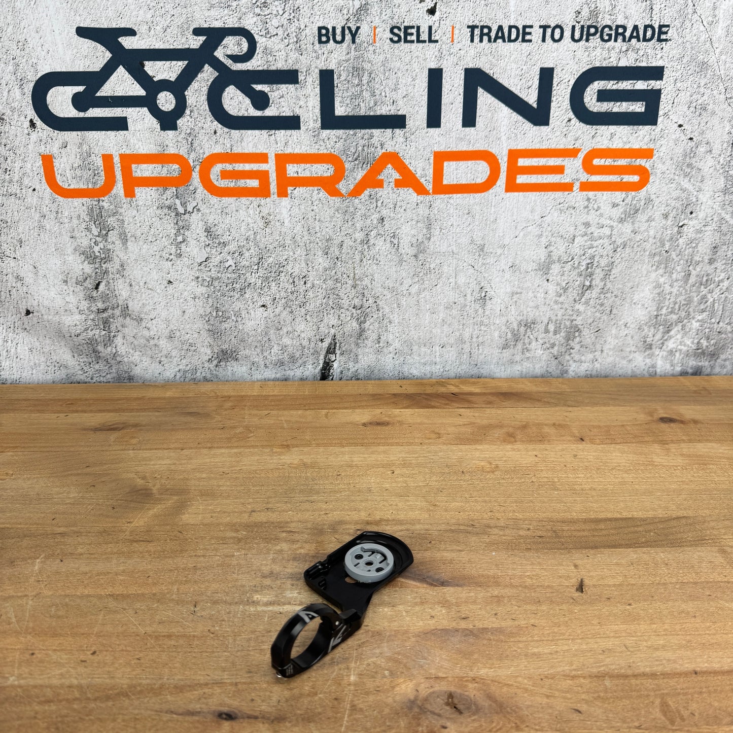 K-Edge Aero Handlebar 31.8mm Wahoo Roam V2 Bike Computer Mount 56g
