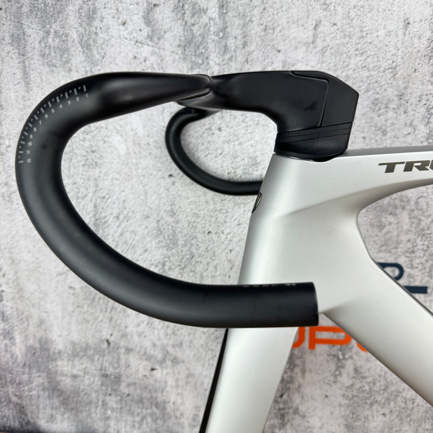 2023 Trek Madone SLR Gen 7 58cm Carbon Disc Frameset 700c Quicksilver 2403g