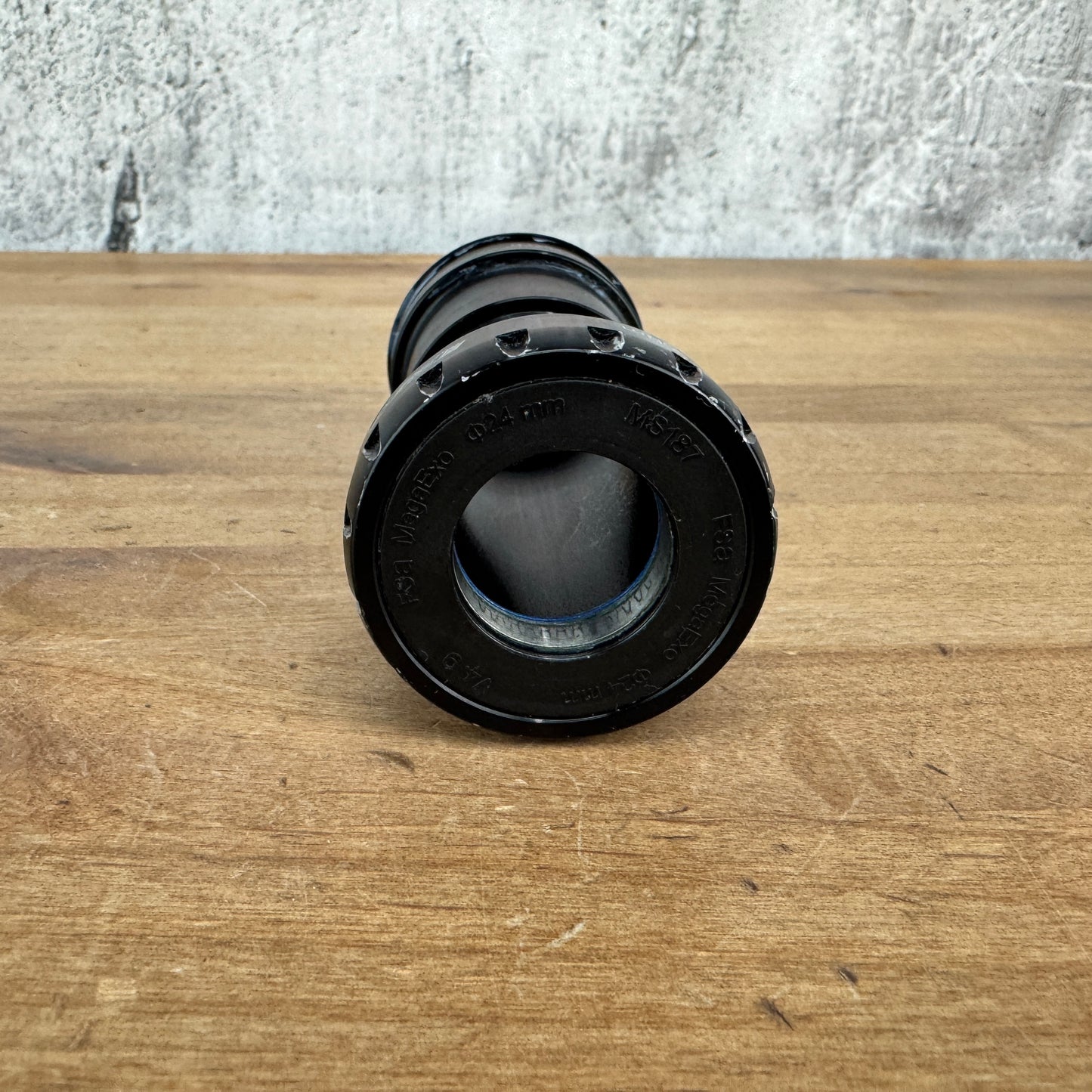 FSA Threaded Pressfit BBright Bottom Bracket for Shimano 24mm Spindles 160g