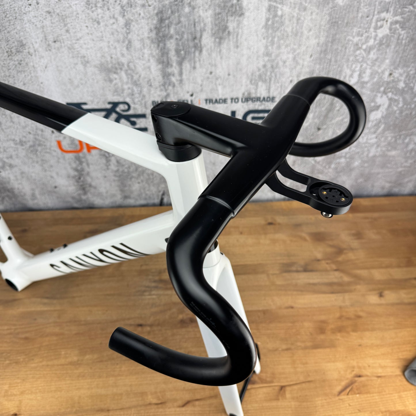 Mint! 2023 Canyon Ultimate CF SL XL Carbon Disc Brake Frameset 700c 2353g