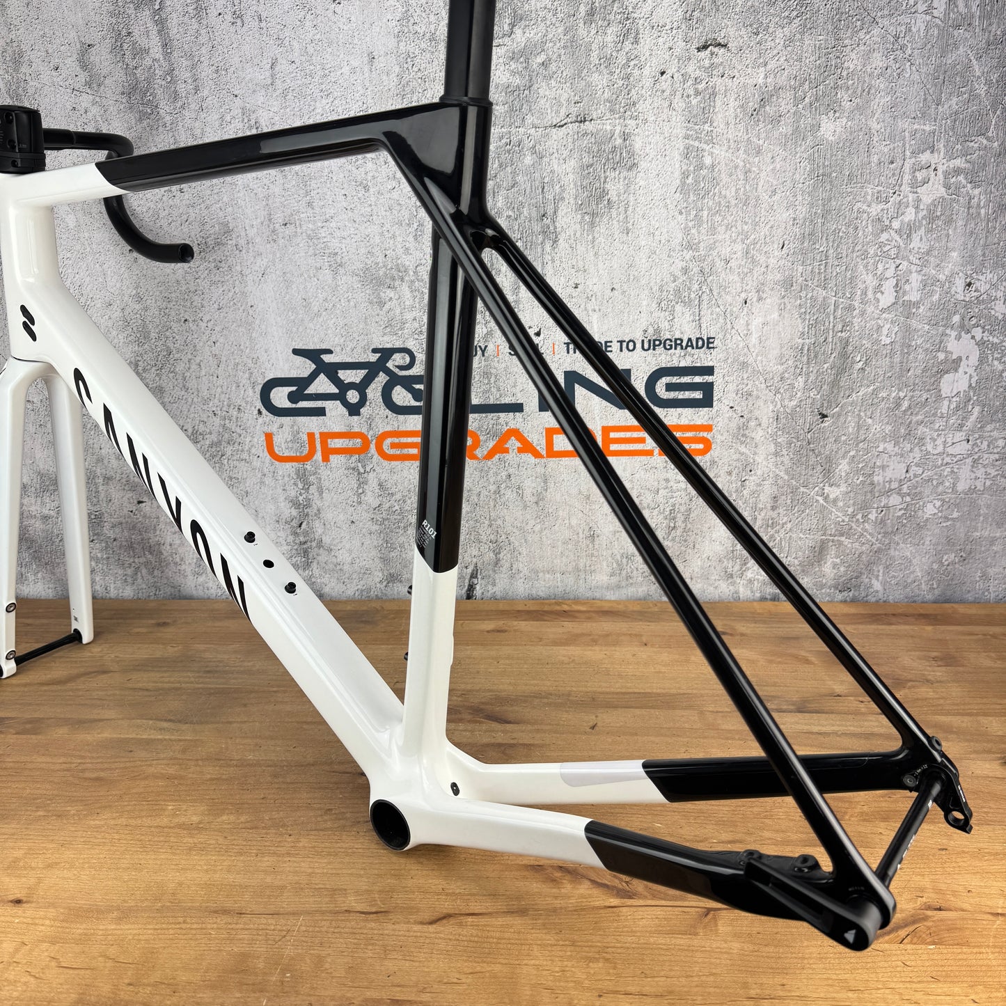 Mint! 2023 Canyon Ultimate CF SL XL Carbon Disc Brake Frameset 700c 2353g